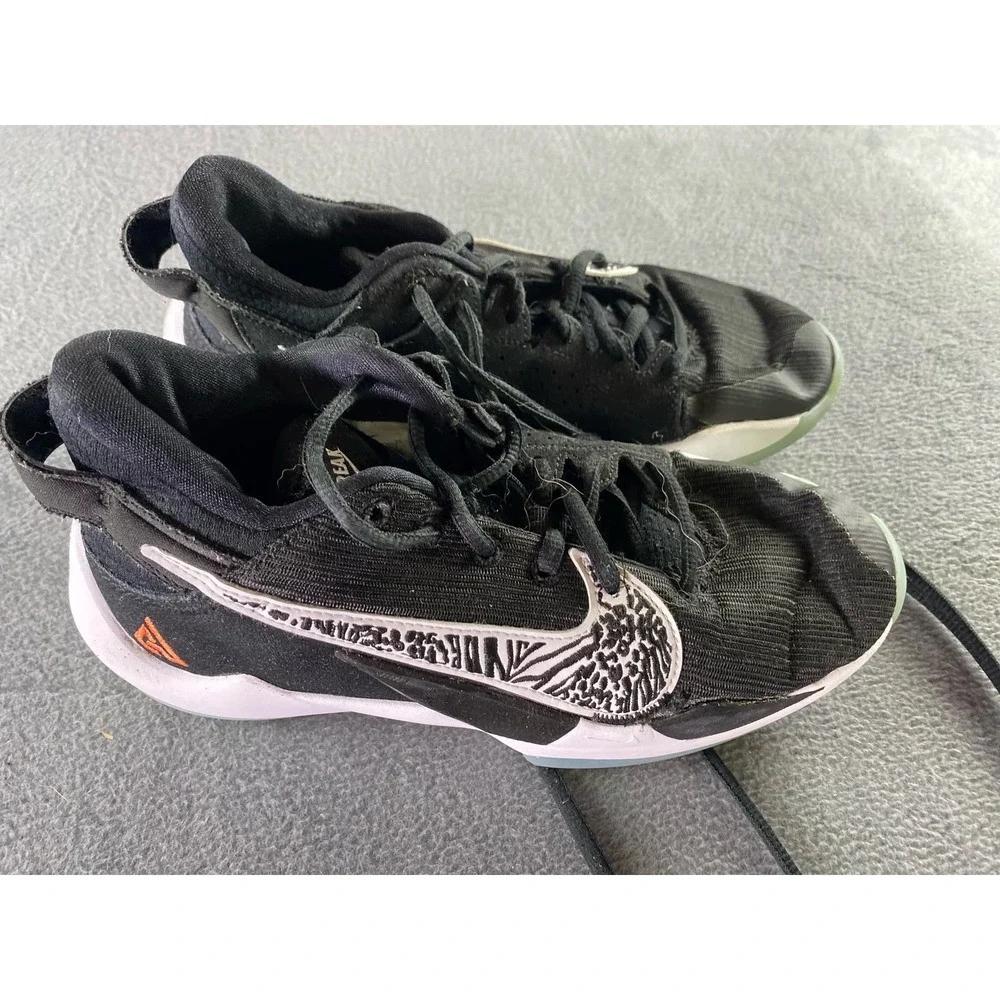 Nike Zoom‎ Freak 2 CN8574-001 Black Basketball Shoes Boys 5y